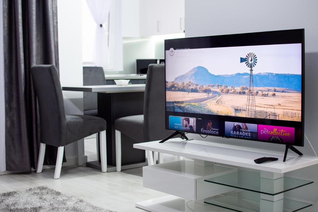 Gala Residence In Орадеа Екстериор снимка