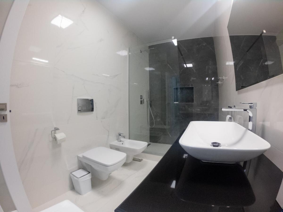 Gala Residence In Орадеа Екстериор снимка